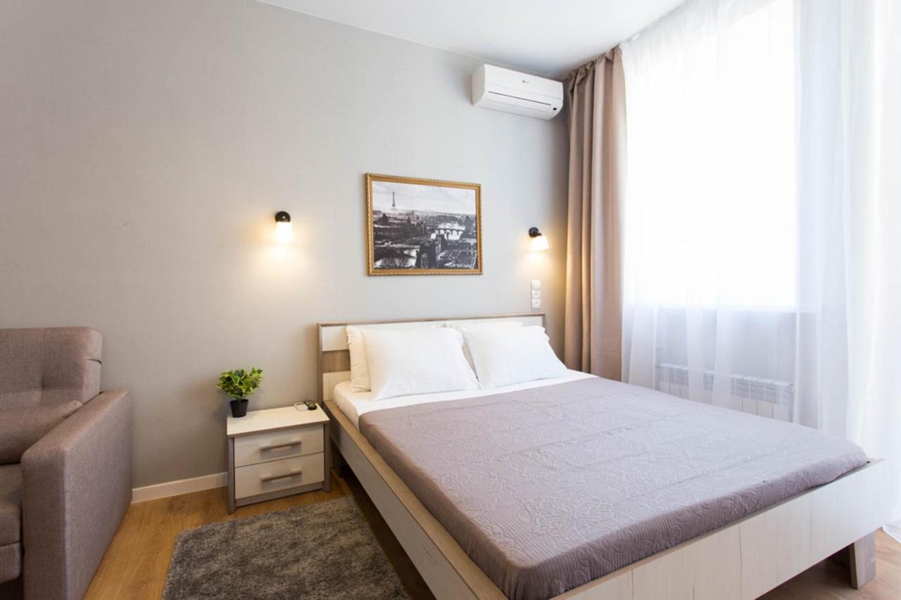 Cozy Apartment Beside Metro Yaroslava Mudroho, Universytet - Chernyshevska Str 95-6 Kharkiv Exterior photo